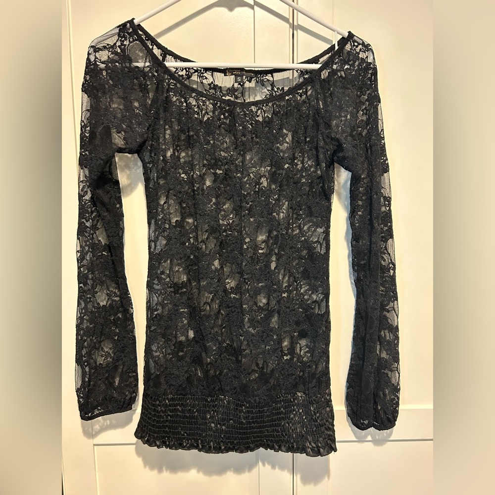 NWOT Black Floral Lace Longe Sleeve Top